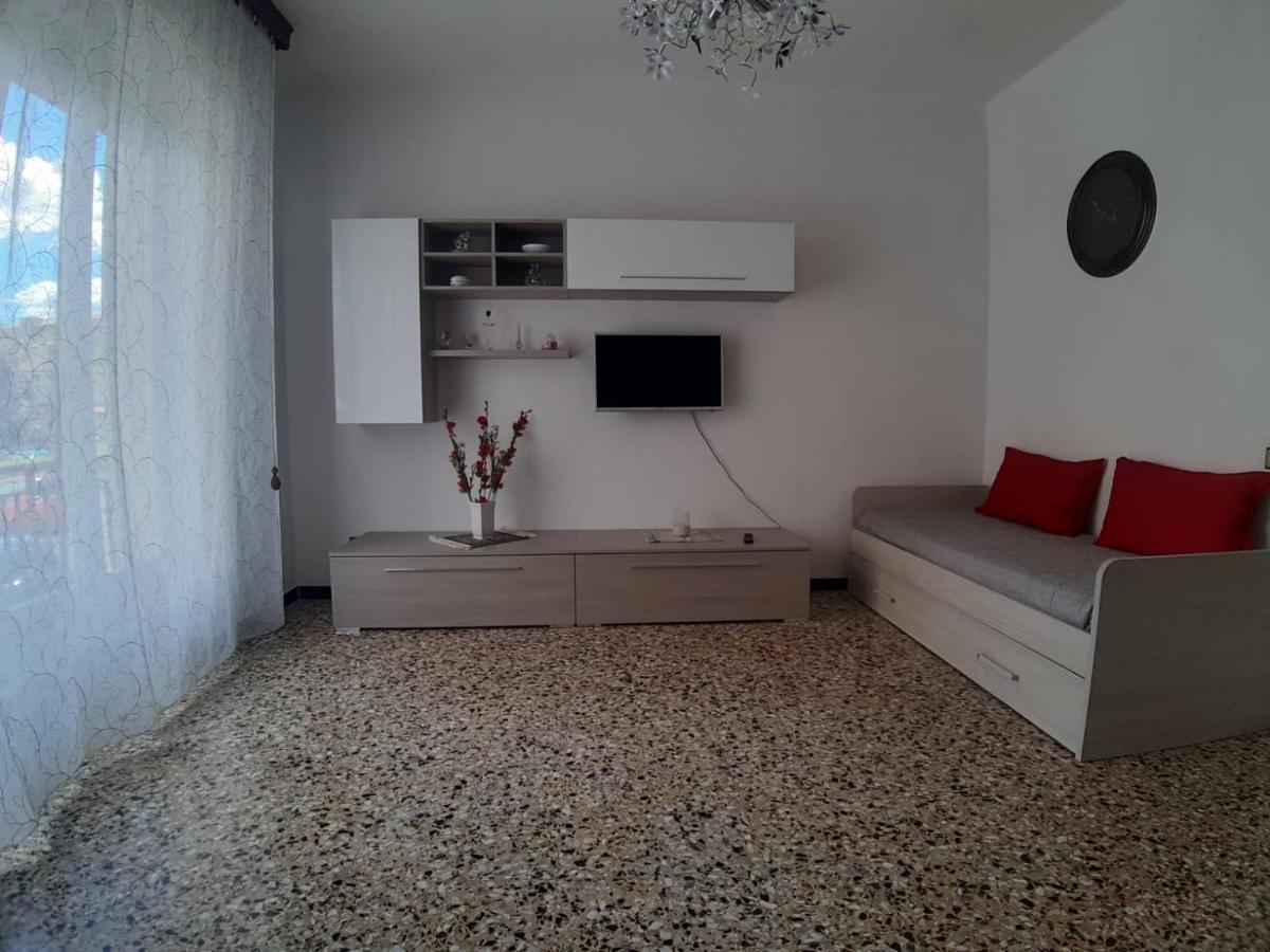 Appartamento Centrale Fino A 8 Posti Letto Понтремолі Екстер'єр фото