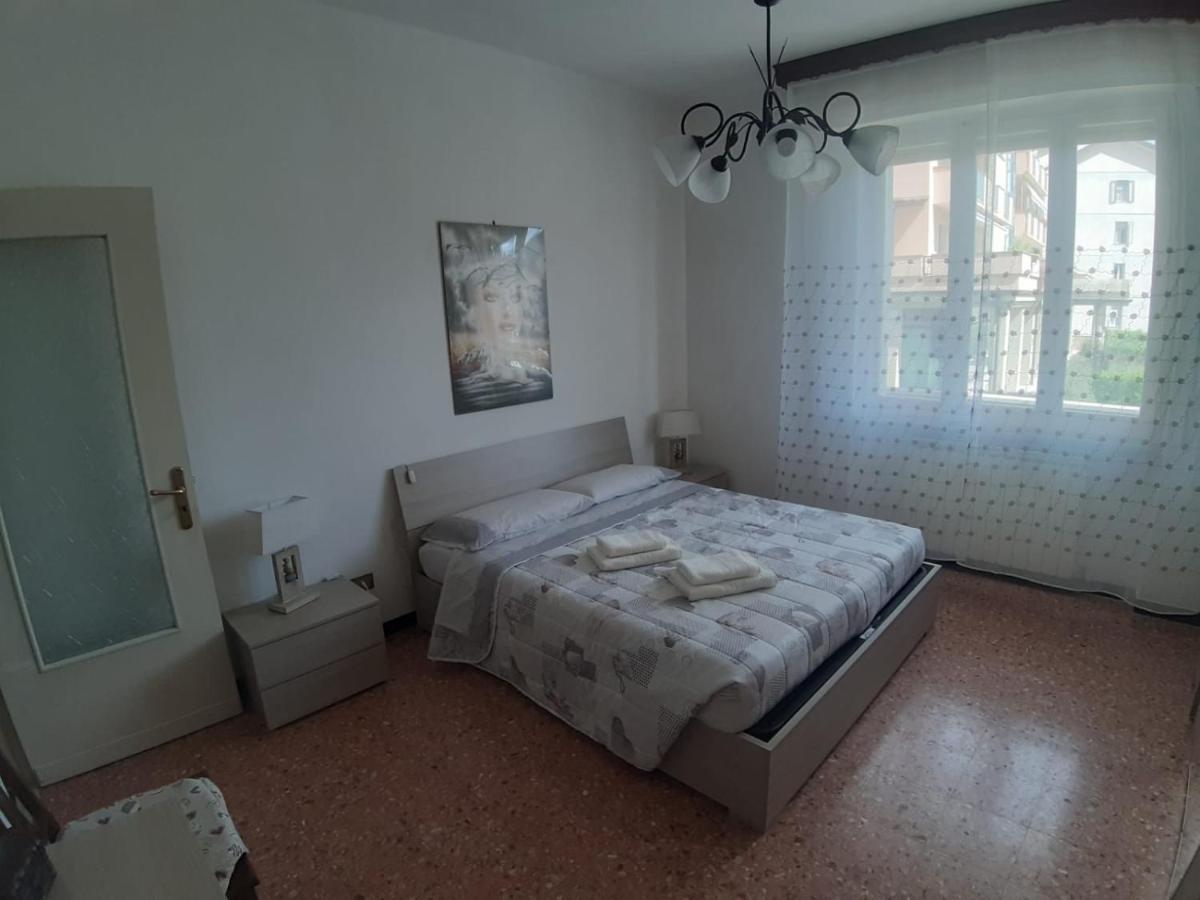 Appartamento Centrale Fino A 8 Posti Letto Понтремолі Екстер'єр фото